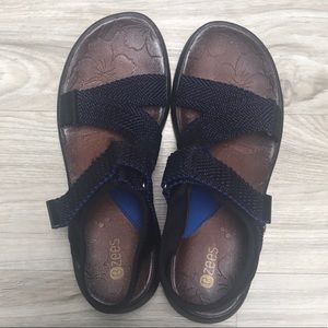 BZee’s Black and Blue Detailing Sandals